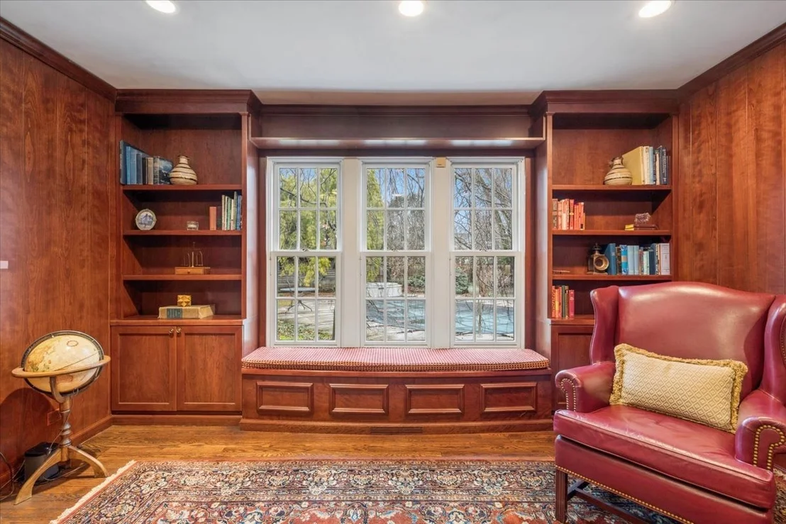 Photo of 1185 Hill Road