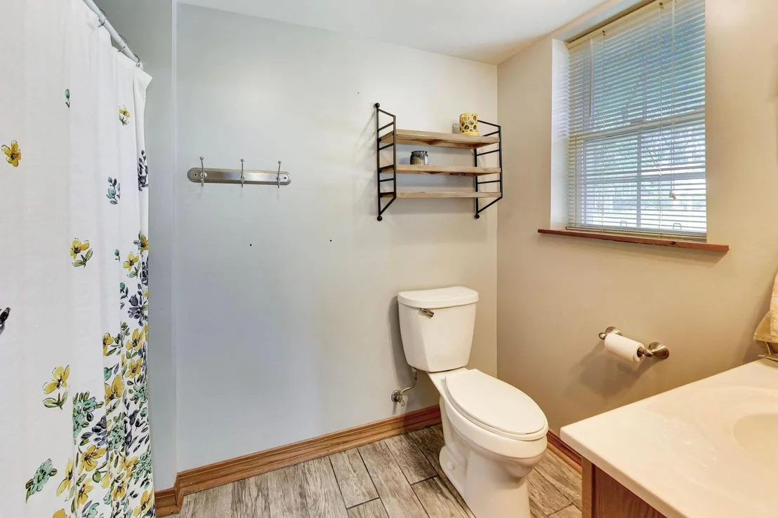Photo of 142 N Cady Drive