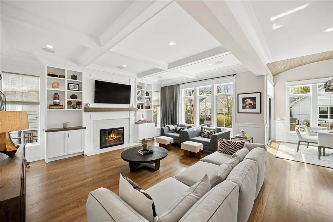 Photo of 1121 Forest Avenue