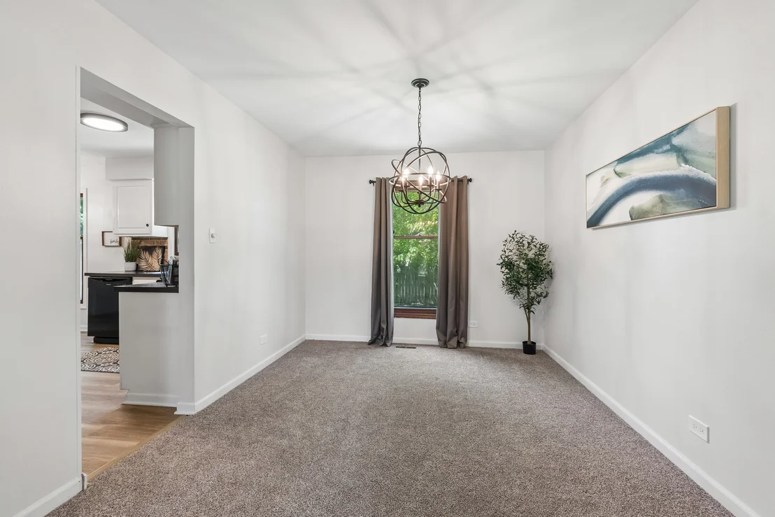 Photo of 17618 Stonebridge Drive
