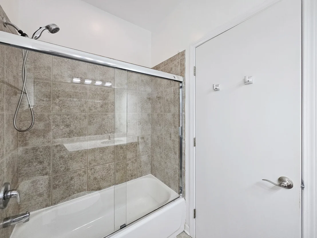 Photo of 2415 W 32nd Place