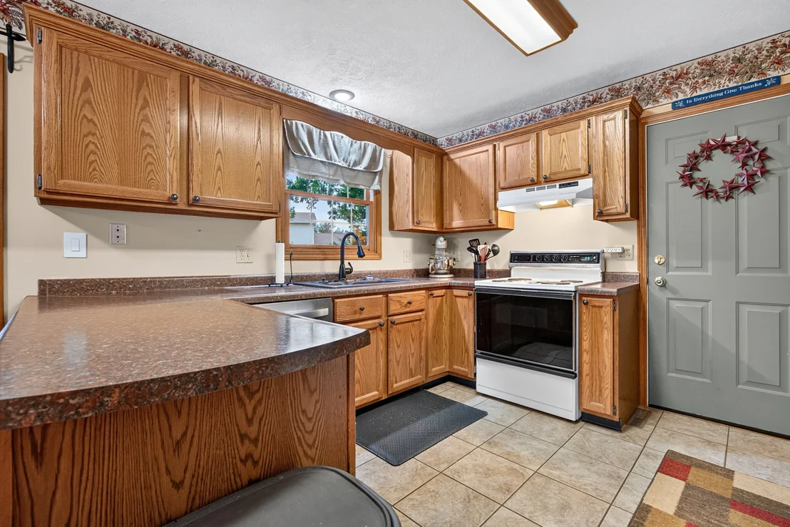 Photo of 1208 Royal Pointe Drive