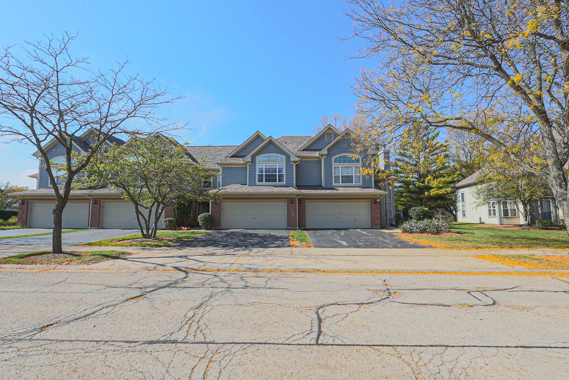 Photo of 270 Manor Drive