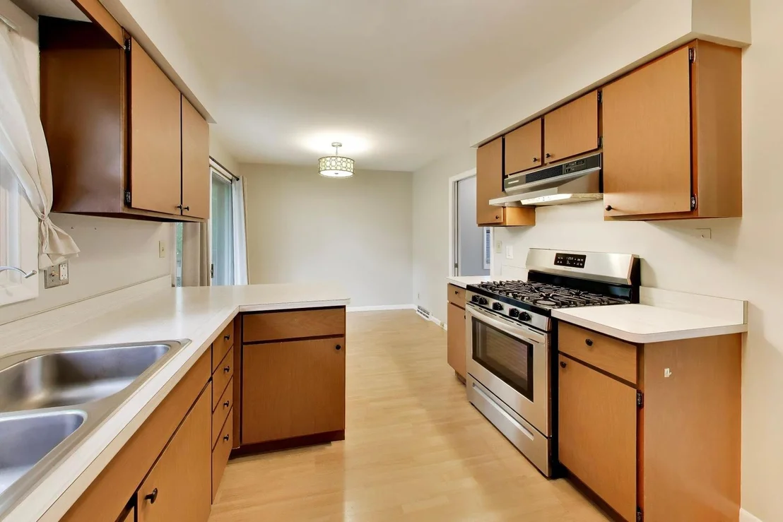 Photo of 717 Cheever Avenue