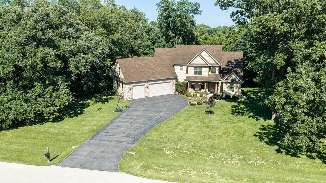 Photo of 4040 River Ridge Lane