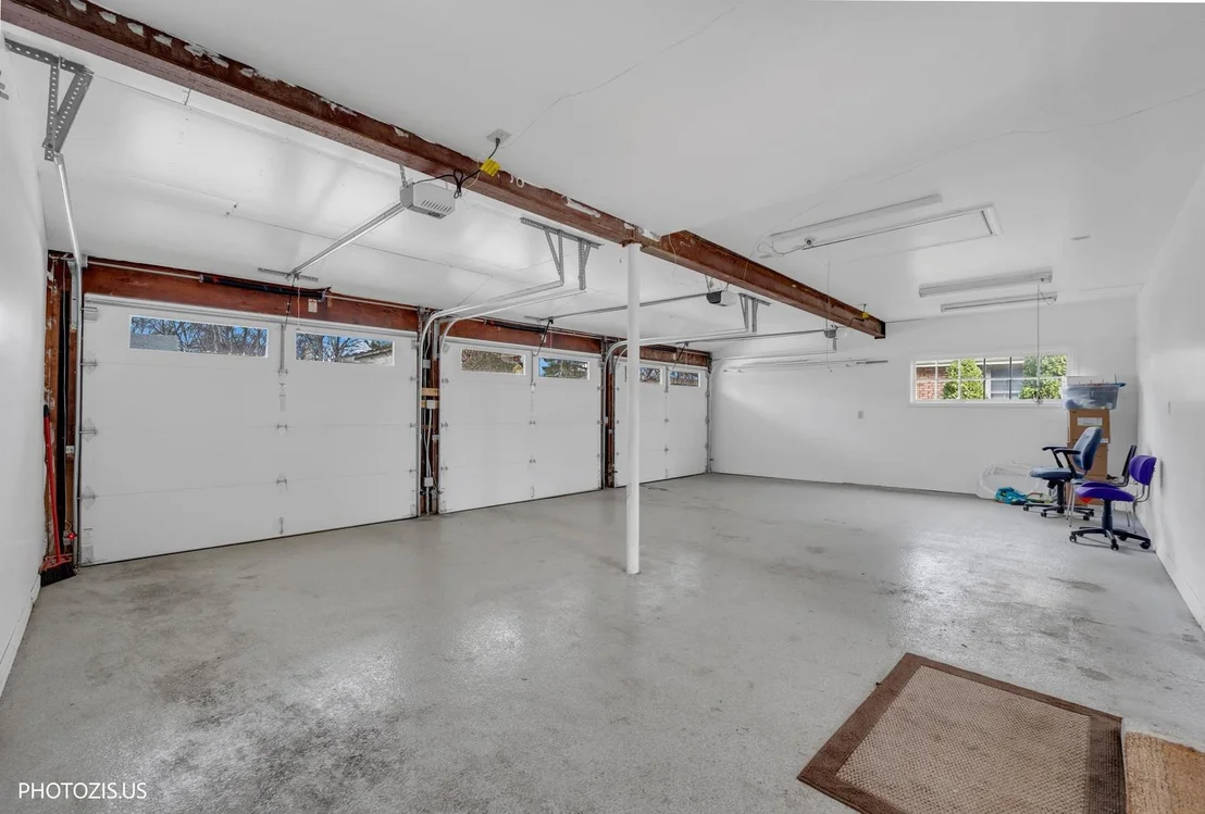 Photo of 3235 Robincrest Drive