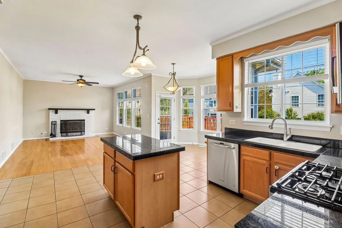 Photo of 6212 Formoor Lane