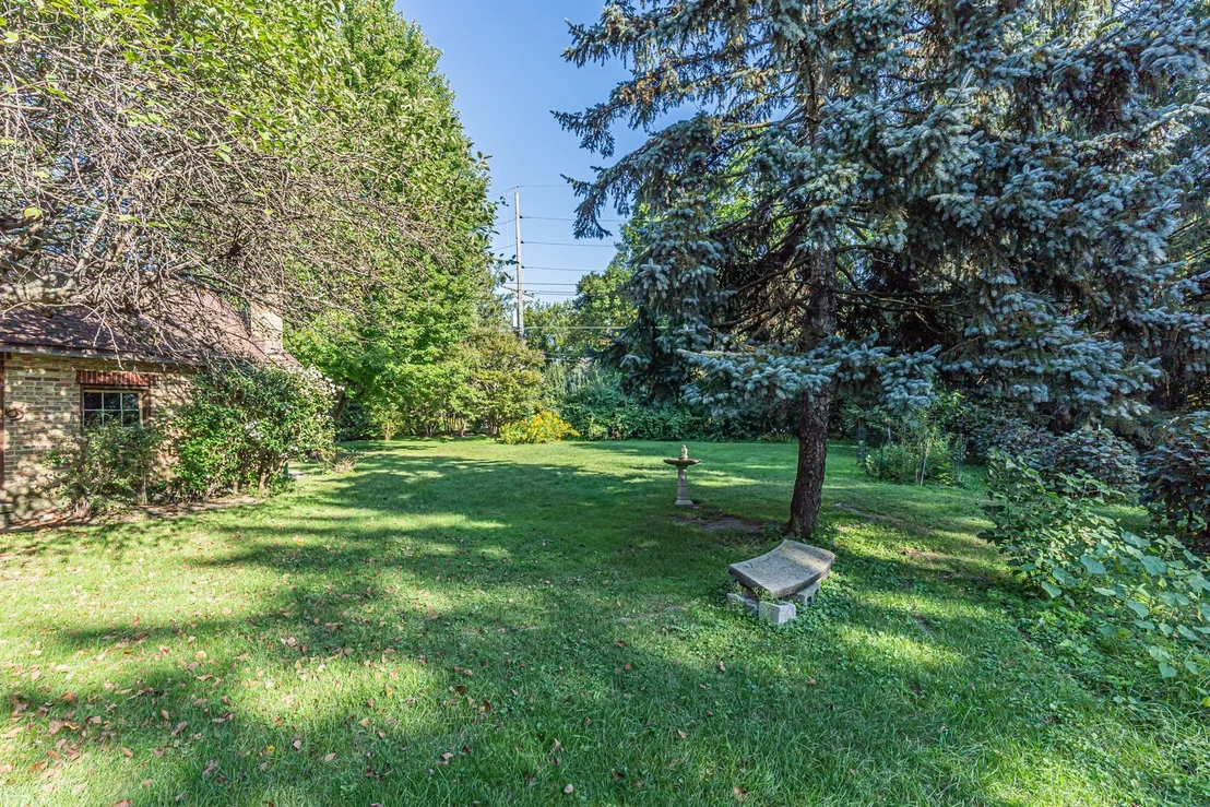 Photo of 1324 Fredrickson Place
