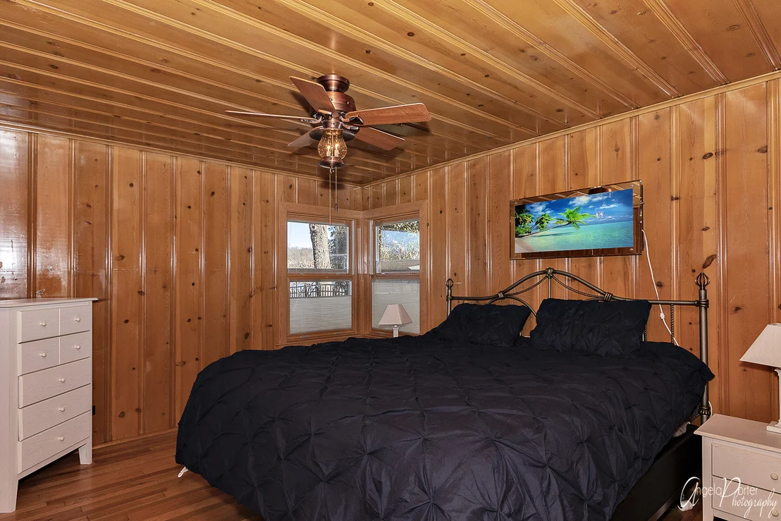Photo of 906 River Terrace Drive