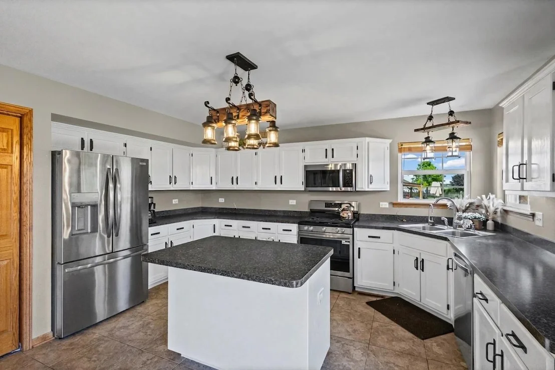 Photo of 24427 Arrowhead Drive