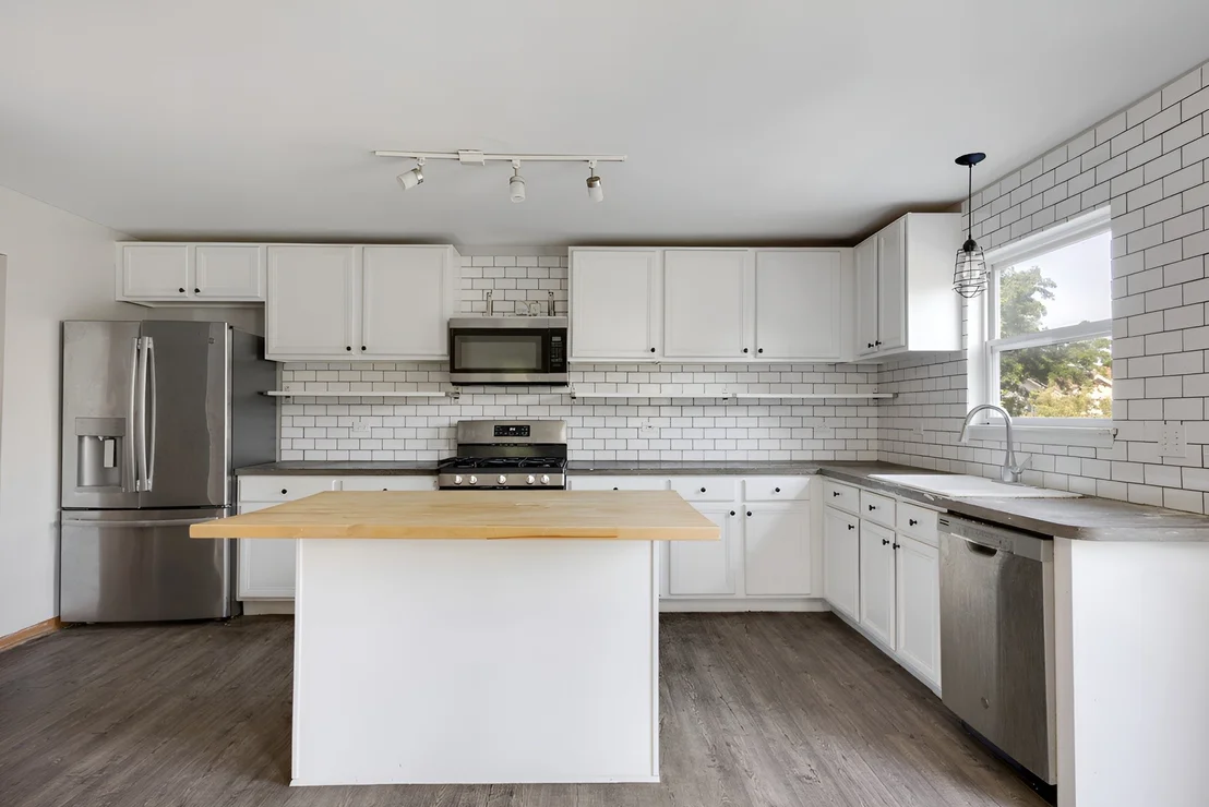 Photo of 461 Winding Canyon Way