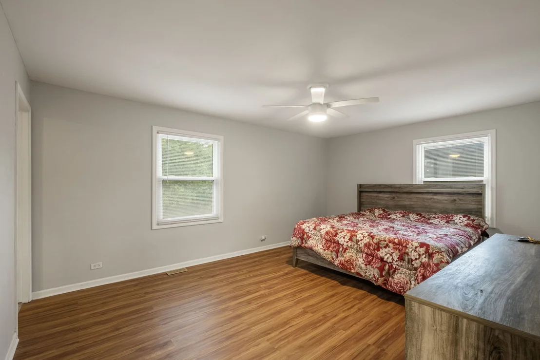 Photo of 944 Carol Lane