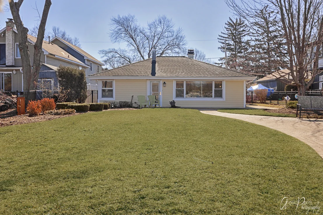 Photo of 906 River Terrace Drive
