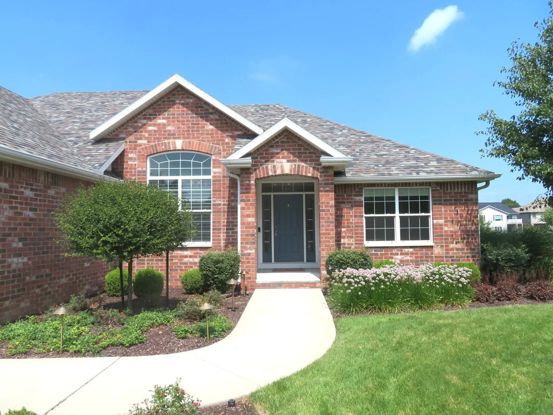 Photo of 1428 Lakeside Lane