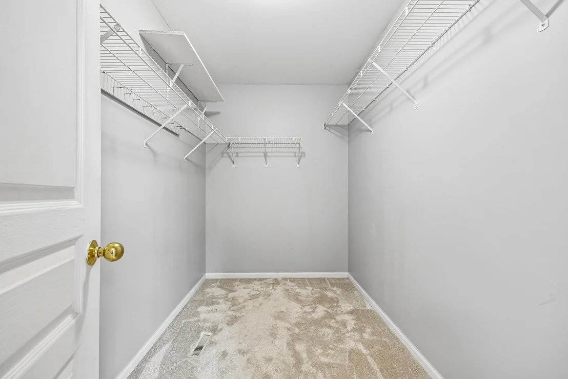 Photo of 561 Ivory Lane