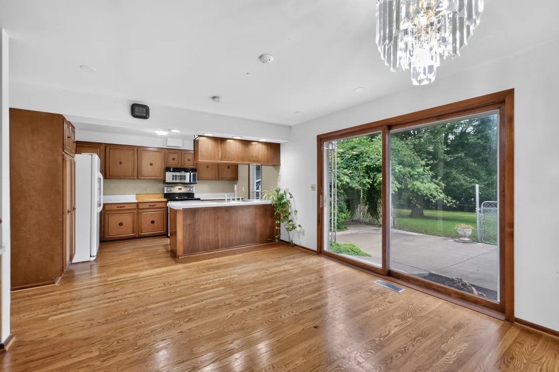Photo of 32836 Genoa Road