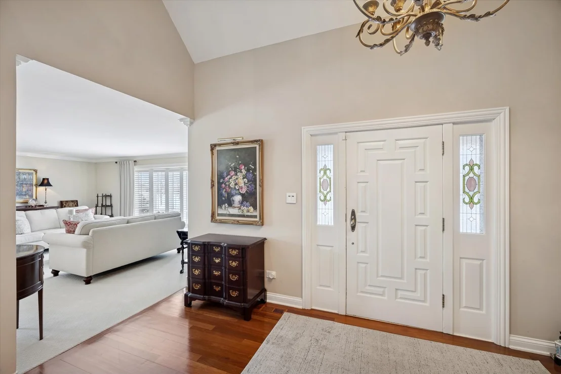Photo of 8401 Golfview Drive