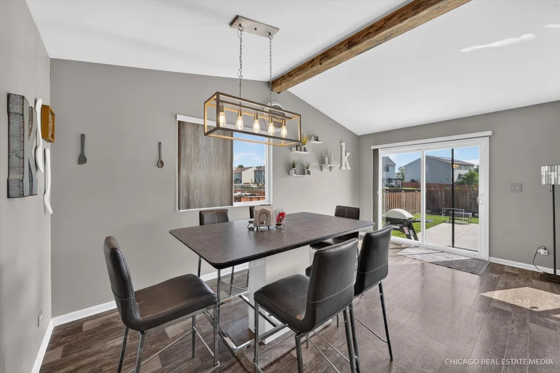 Photo of 1002 Chestnut Drive
