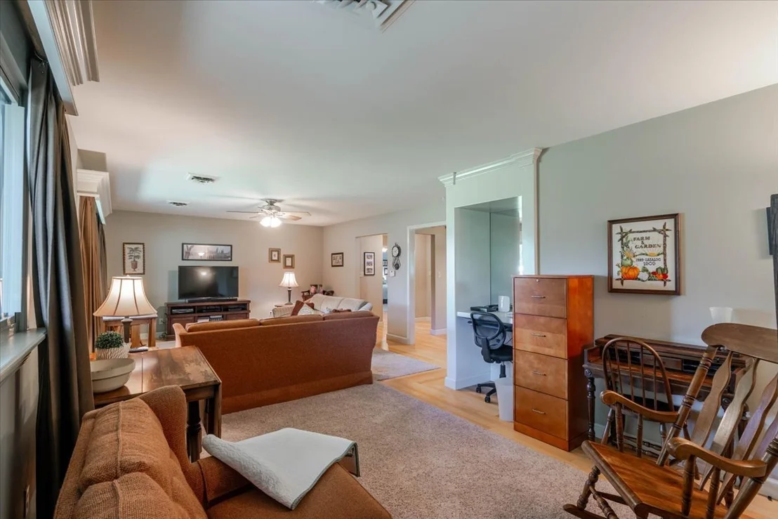 Photo of 607 N Mill Street