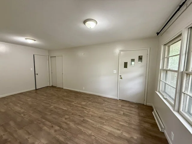 Photo of 914 W Maple Street