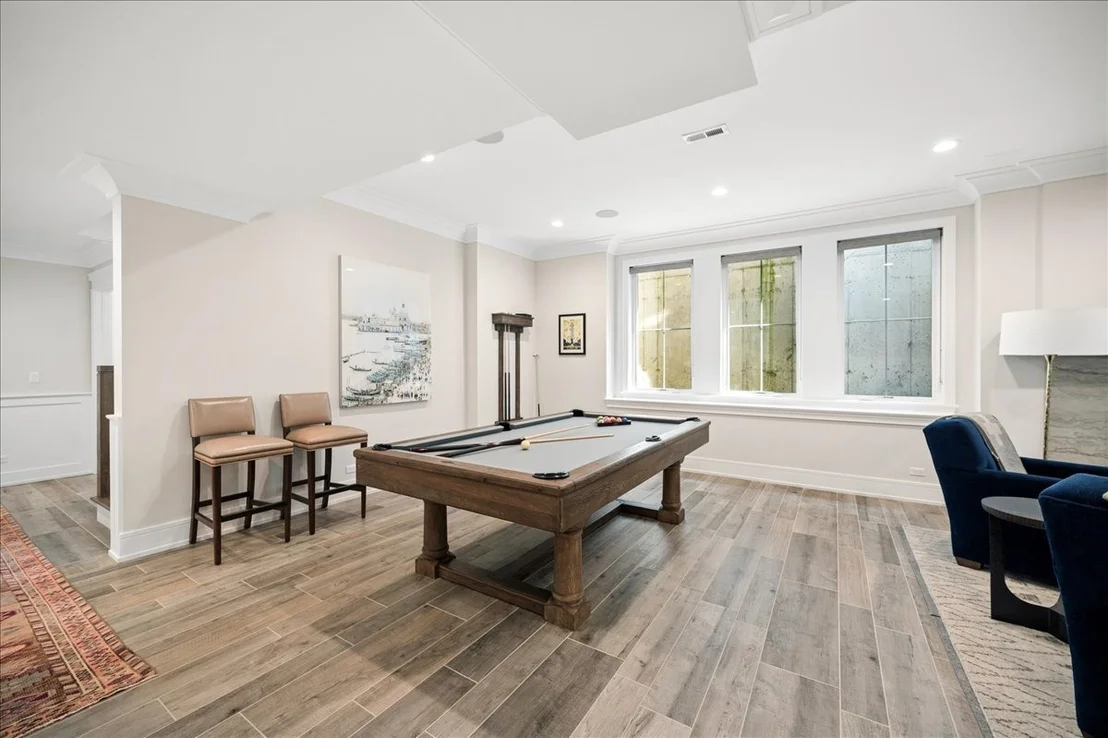 Photo of 1121 Forest Avenue