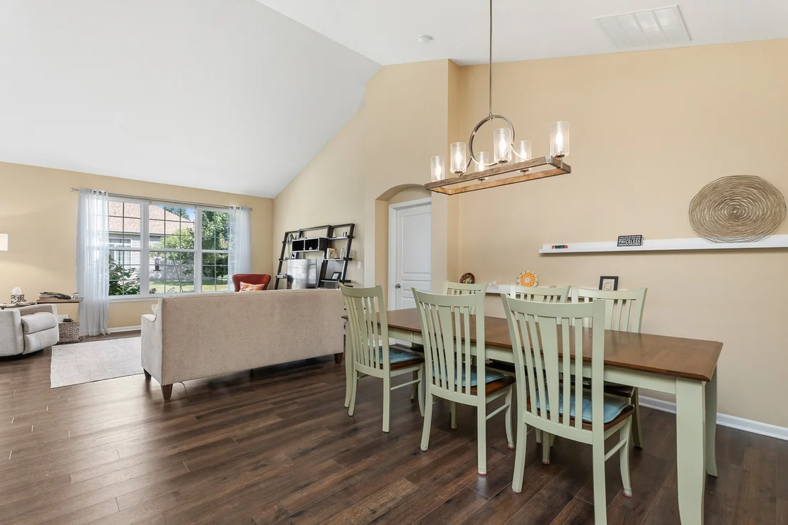 Photo of 1119 Heathrow Lane