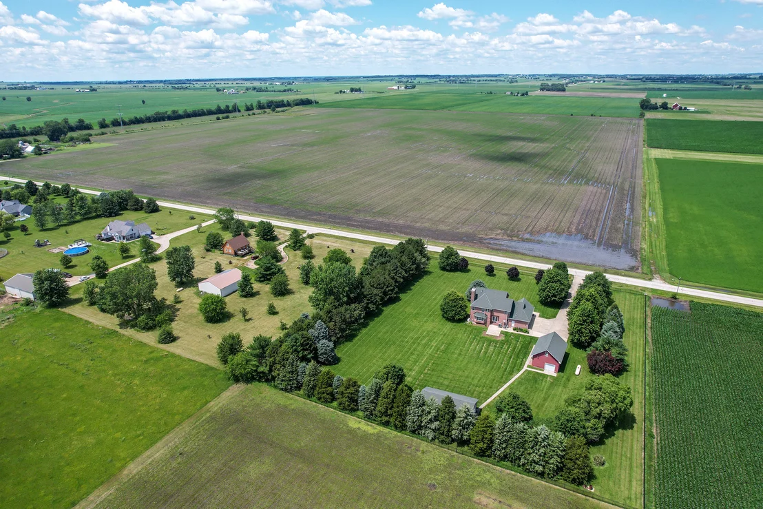 Photo of 5535 Airport Road