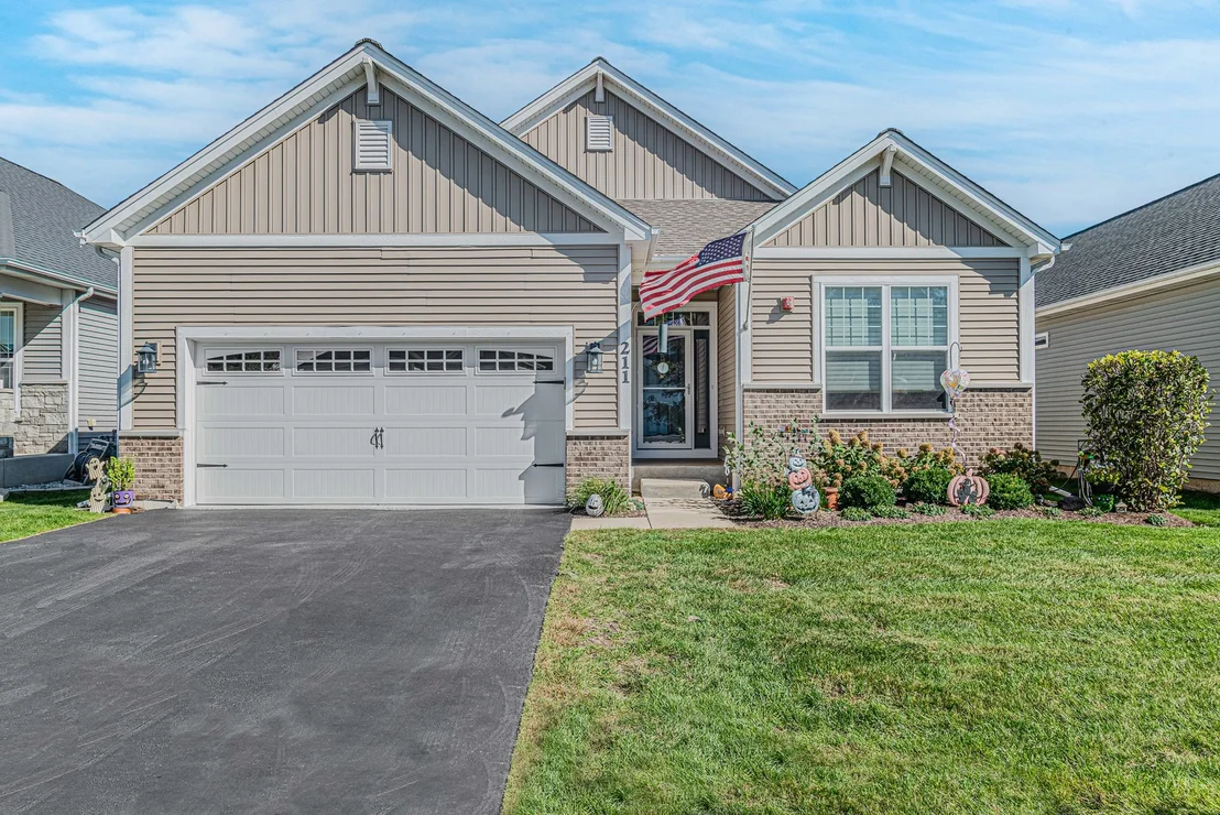 Photo of 211 N Sunset Lane