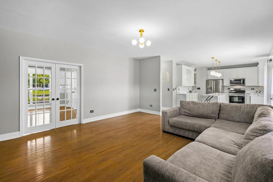 Photo of 431 Cardinal Lane