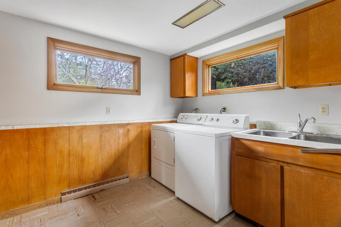 Photo of 1420 Mayfair Road