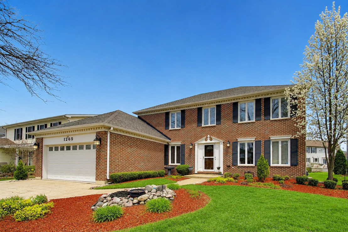 Photo of 1265 N Scarlet Drive