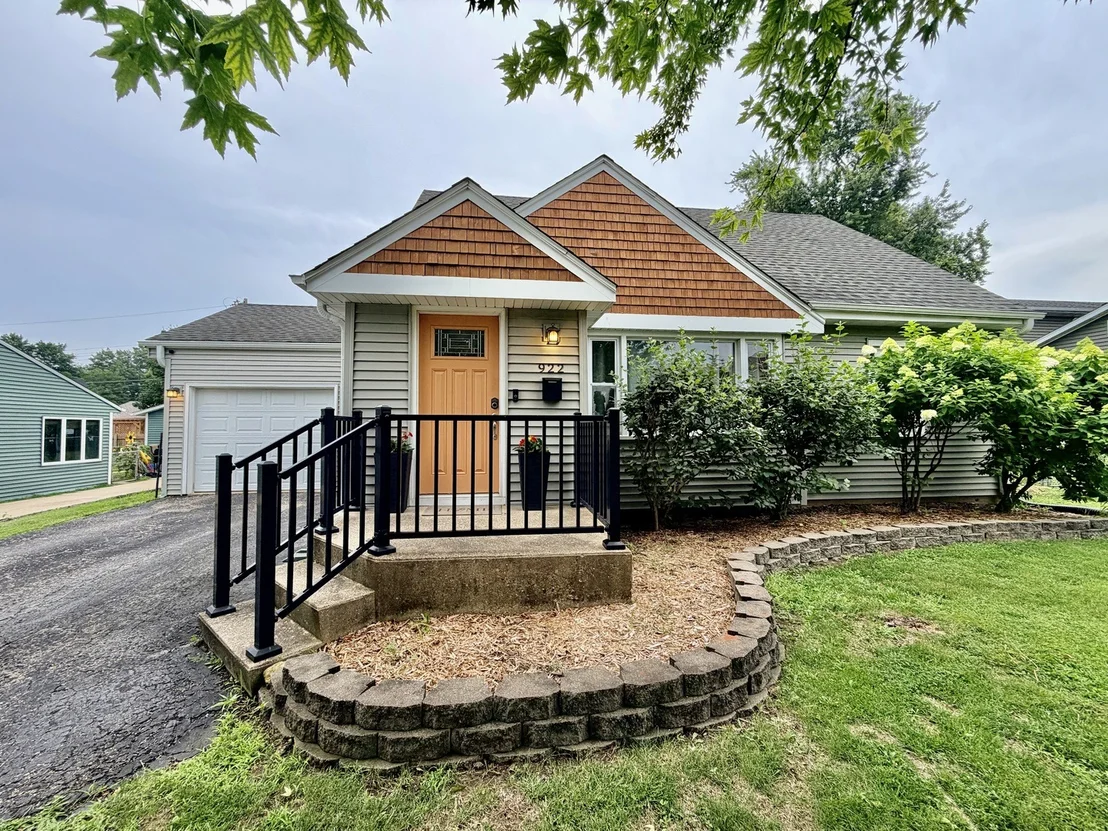 Photo of 922 Cornell Street