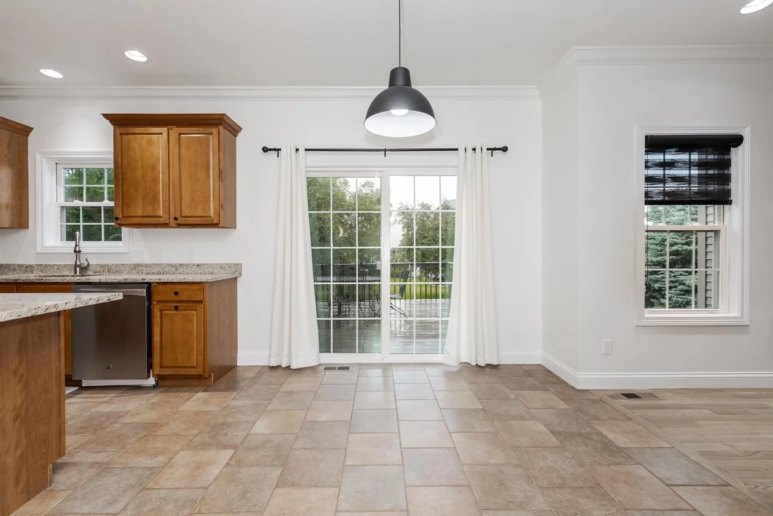 Photo of 980 Balsam Road