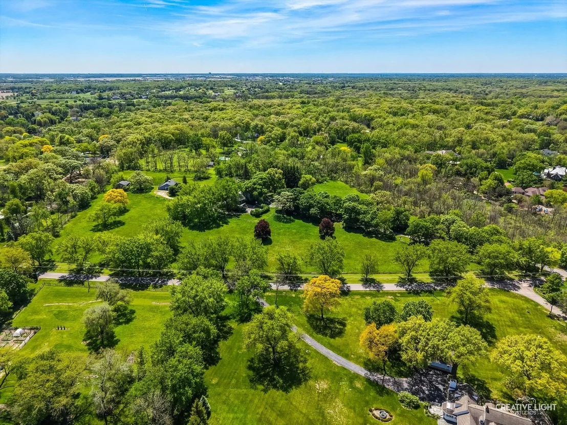 Photo of 33W451 Surrey Road