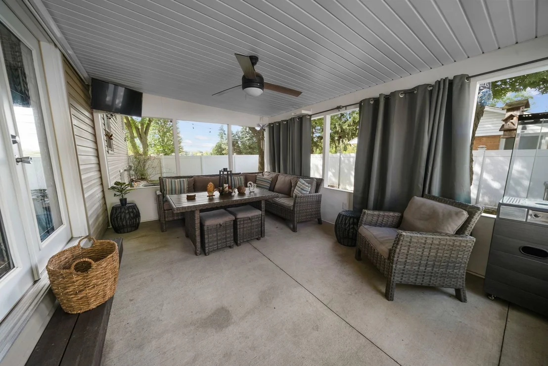 Photo of 960 Becker Lane