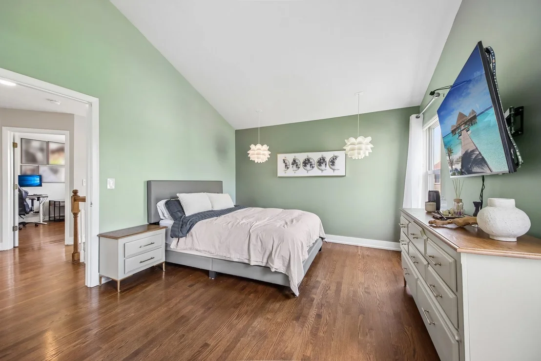 Photo of 1770 Penny Lane