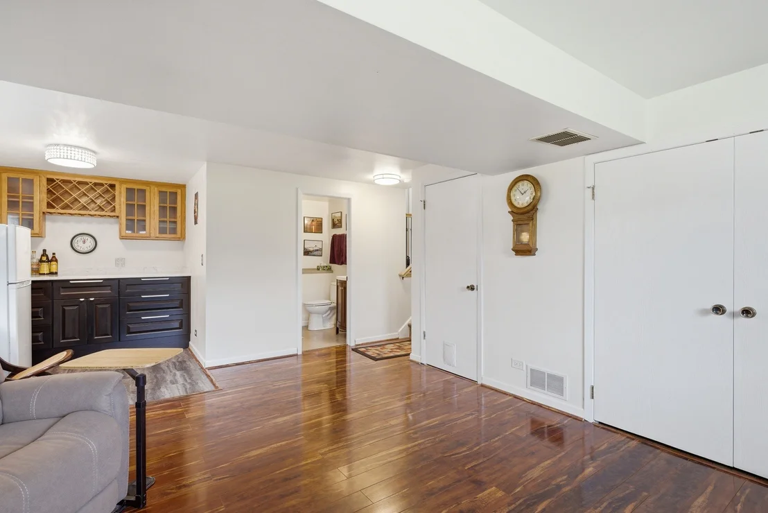 Photo of 1375 Borden Drive
