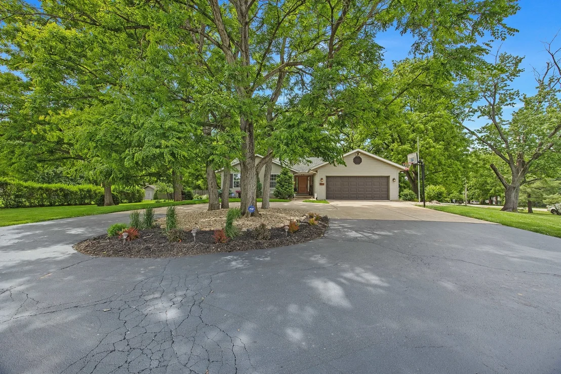 Photo of 1297 N Forrest Drive