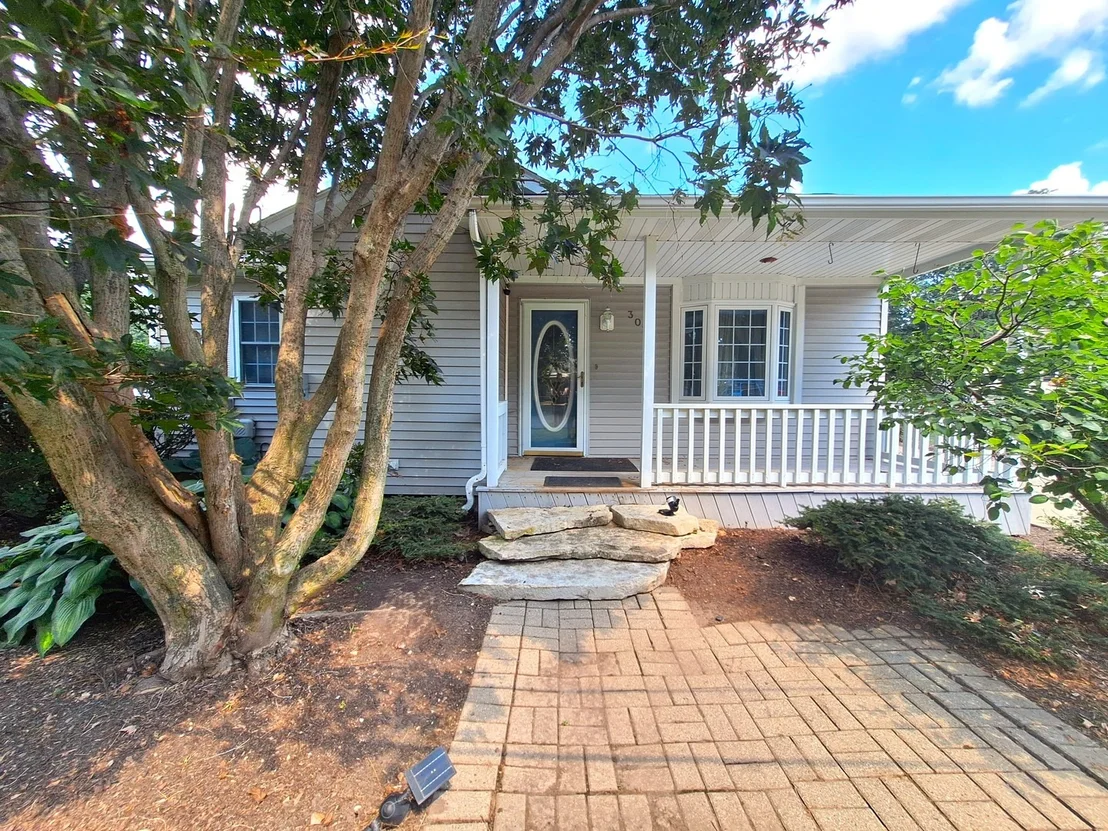 Photo of 303 Prairie Street