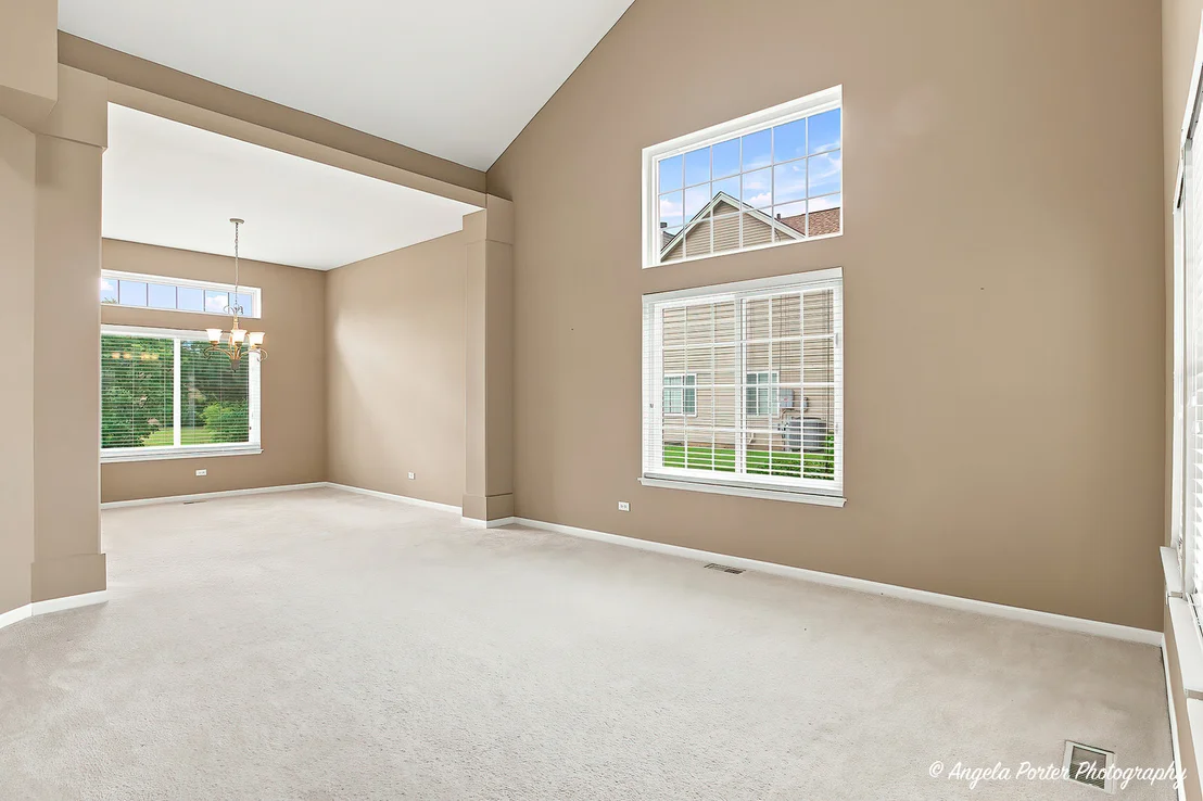 Photo of 331 Hampton Court