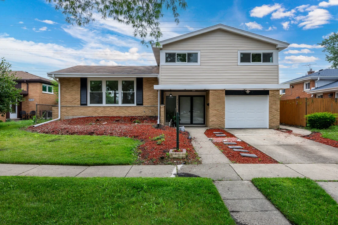 Photo of 7745 Beckwith Road