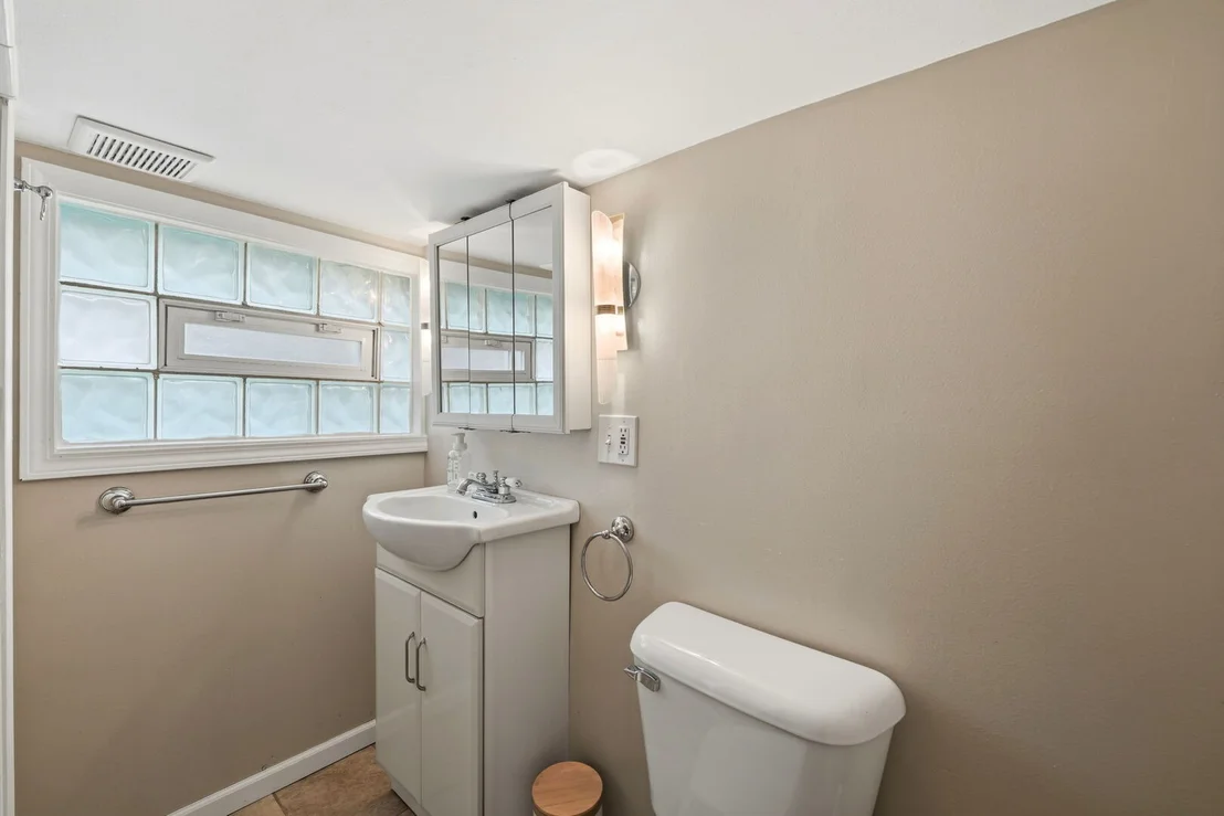 Photo of 4133 Joliet Avenue
