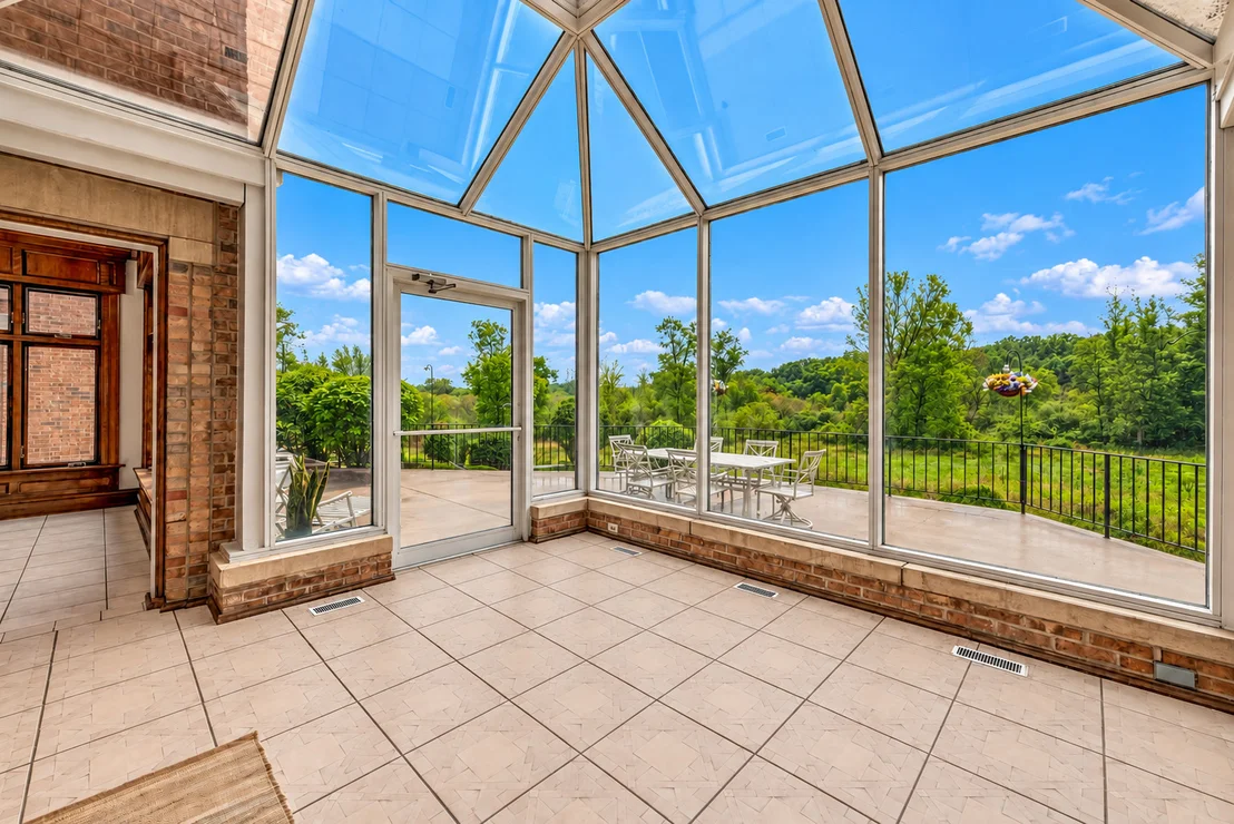 Photo of 5N719 Castle Drive