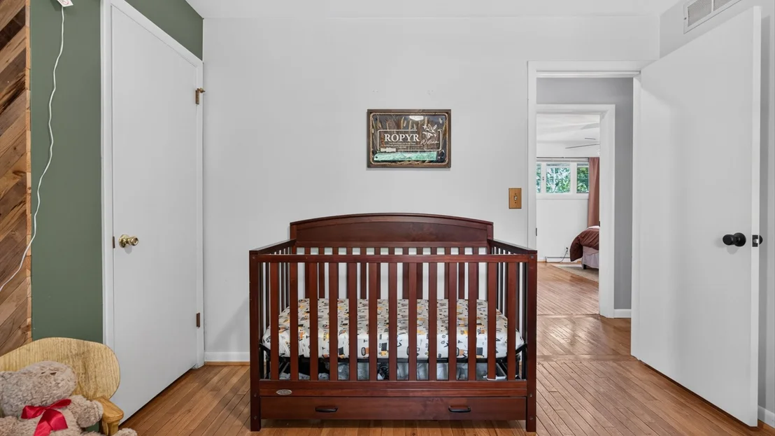 Photo of 1402 Maplewood Drive