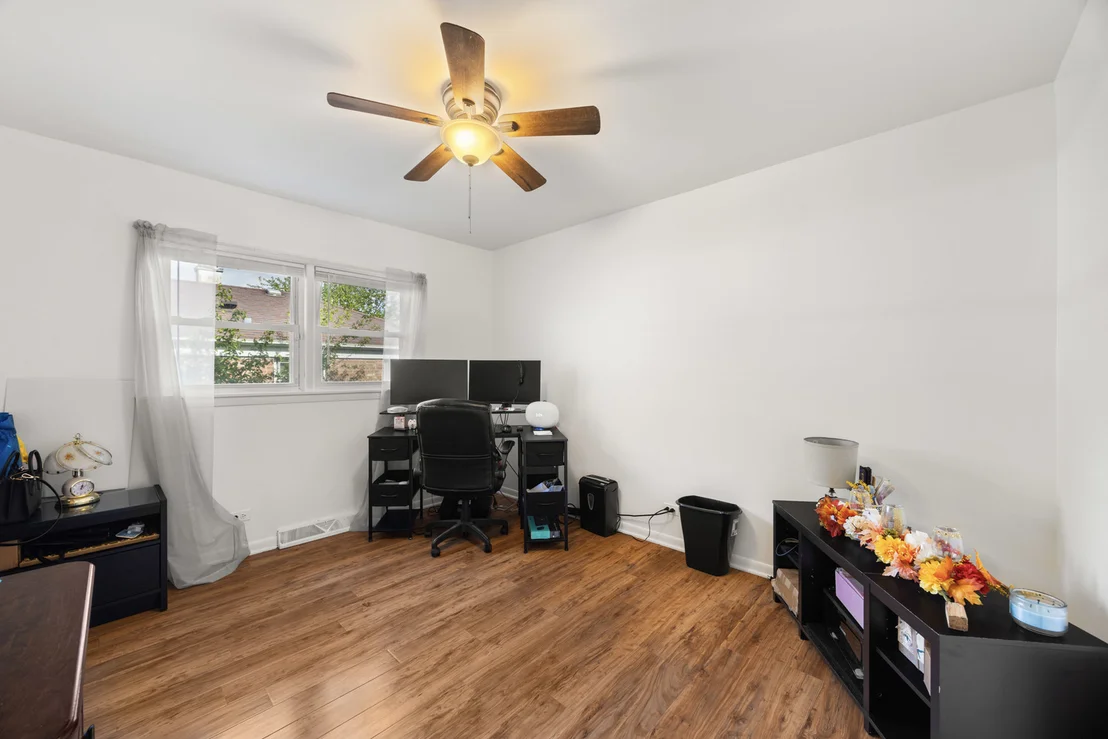 Photo of 57 W 78th Place