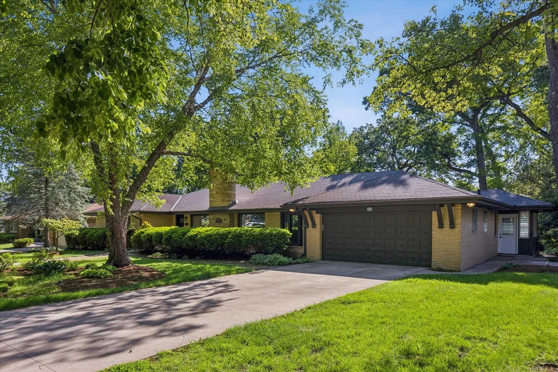 Photo of 600 Midway Park Avenue