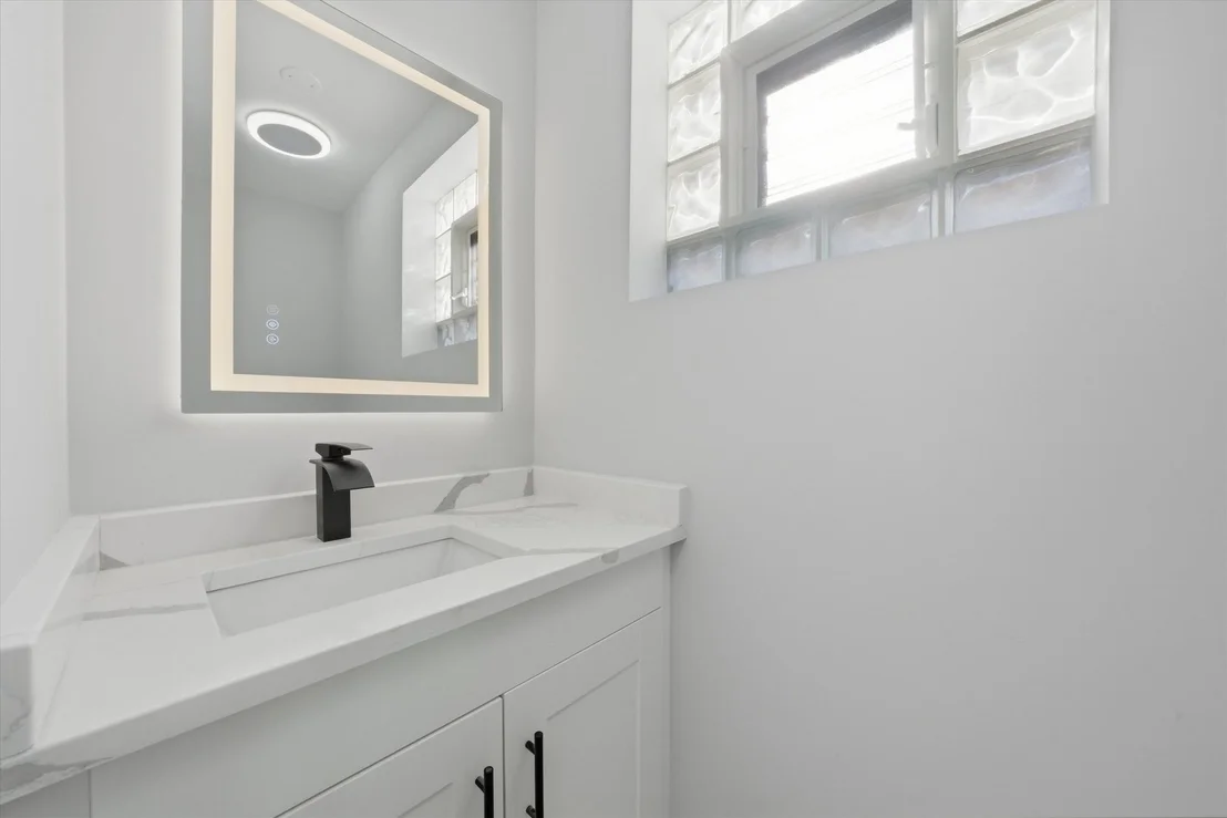 Photo of 2811 W 82nd Street