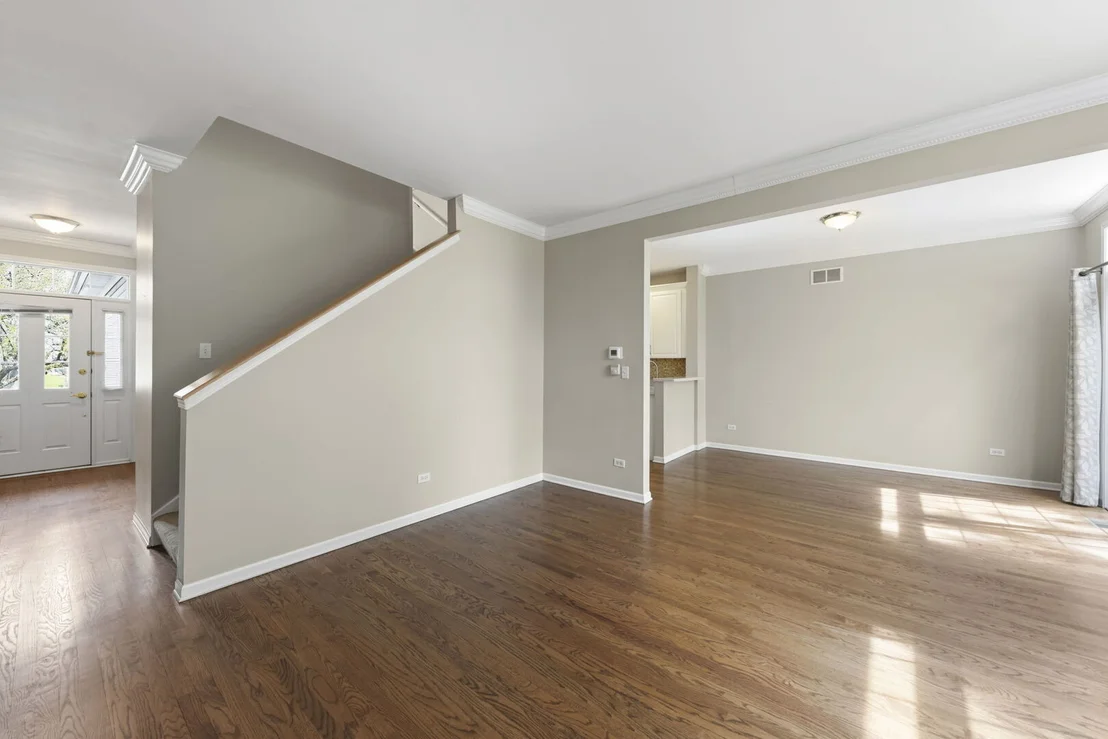 Photo of Unit 3 at 1728 Pershing Avenue