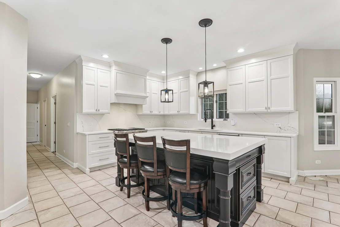 Photo of 385 Valley Way