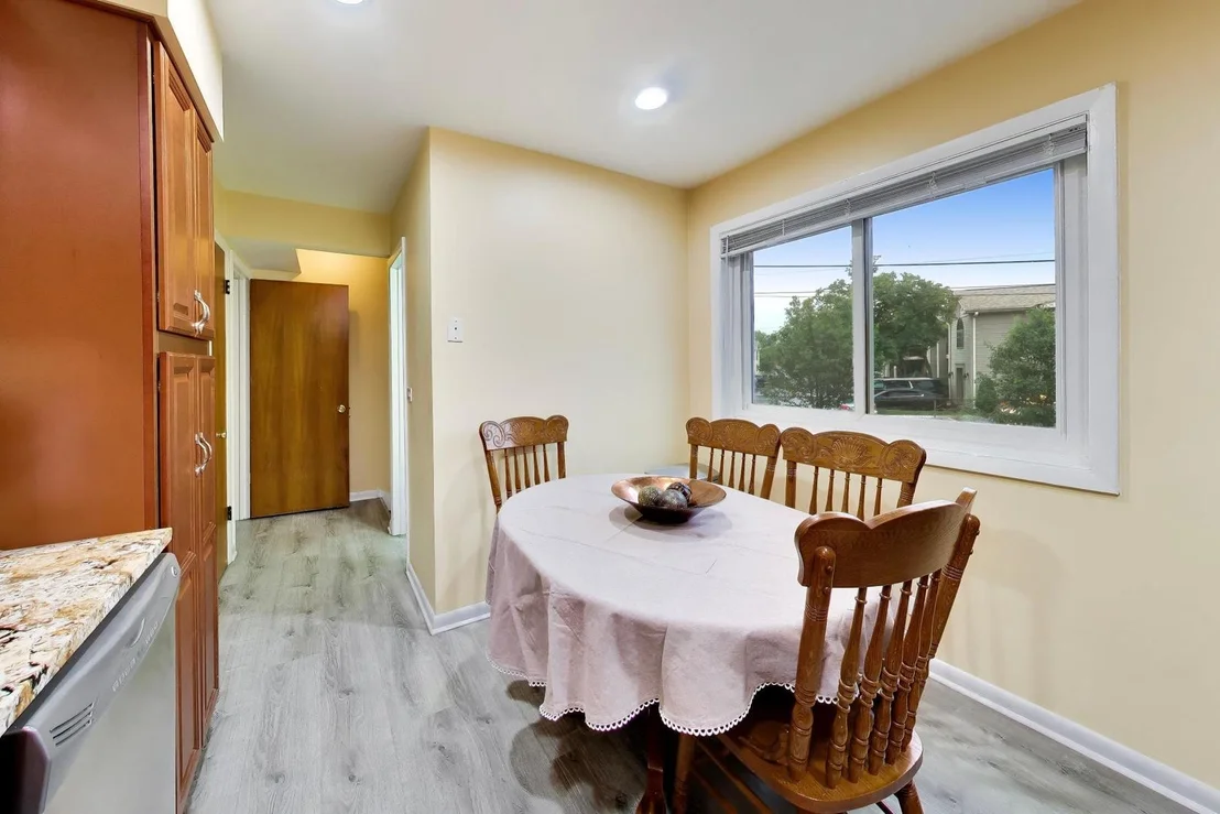 Photo of 8647 Gregory Lane